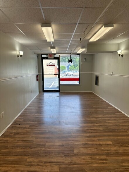 More Photos Of 410 Washington St, Holliston Unknown For Lease