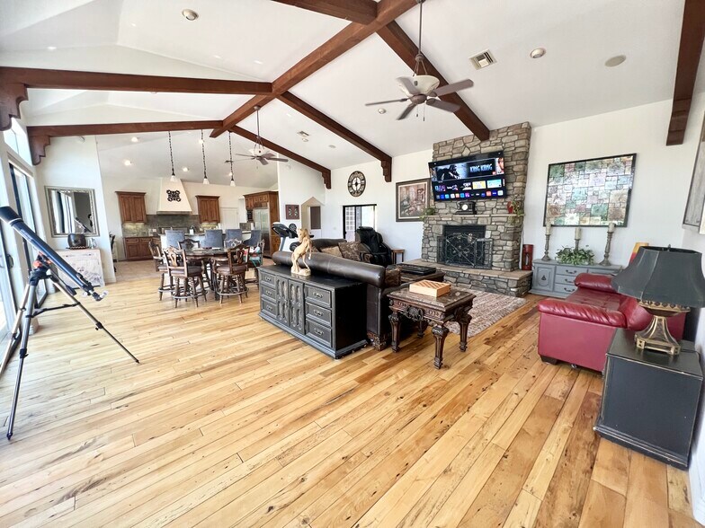 More Photos Of 125 Laurel Ct, Prescott Specialty For Sale