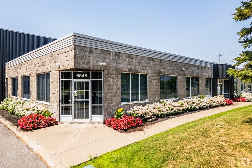 More Photos Of 6630-6650 Rue Abrams, Montréal Warehouse For Lease