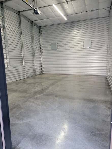 More Photos Of 5500 Aviation Way E, Missoula Unknown For Lease