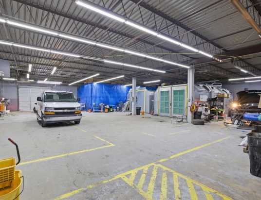 More Photos Of 421 E Walnut St, Garland Warehouse For Sale
