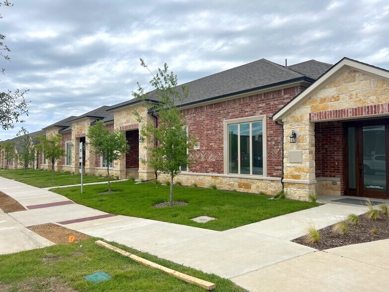 More Photos Of 400 Stonebrook Pky, Frisco Office For Sale