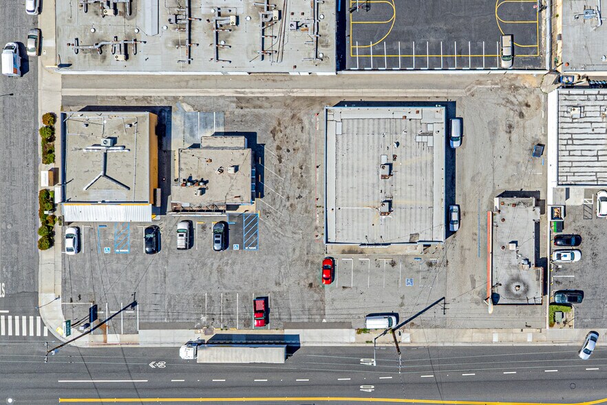 More Photos Of 333 S Brookhurst Rd, Fullerton Freestanding For Sale