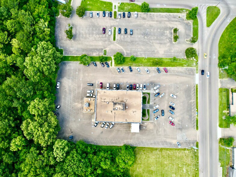 More Photos Of 1815 Hospital Dr, Jackson Medical For Sale