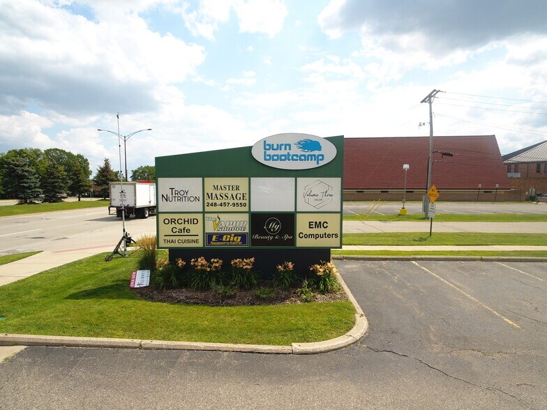 More Photos Of 3271-3303 Rochester Rd, Troy Unknown For Lease