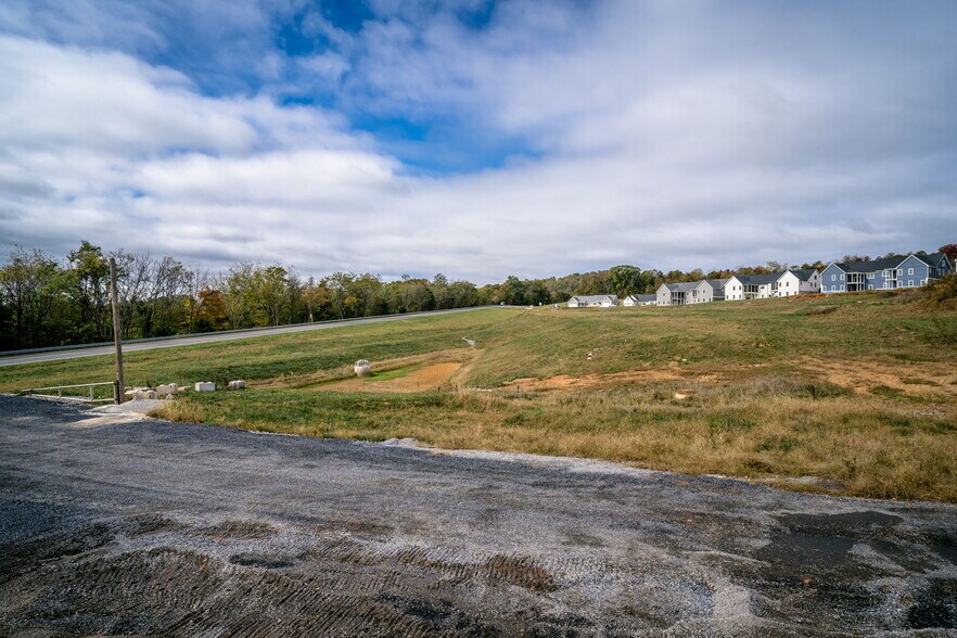 More Photos Of tbd White Hill Road, Staunton General Retail For Lease