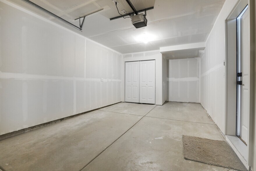 More Photos Of 2140 S Ash St, Denver Apartments For Sale