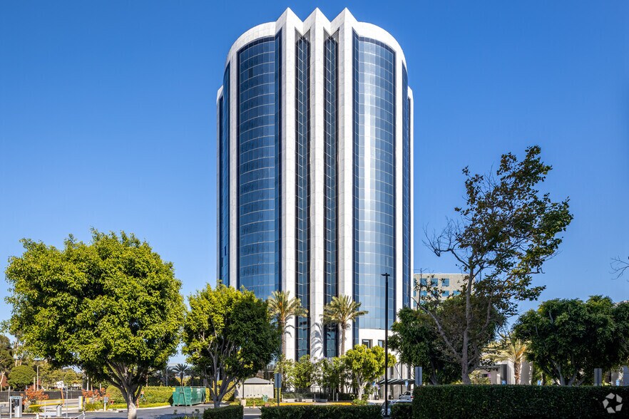 More Photos Of 18881 Von Karman Ave, Irvine Office For Lease