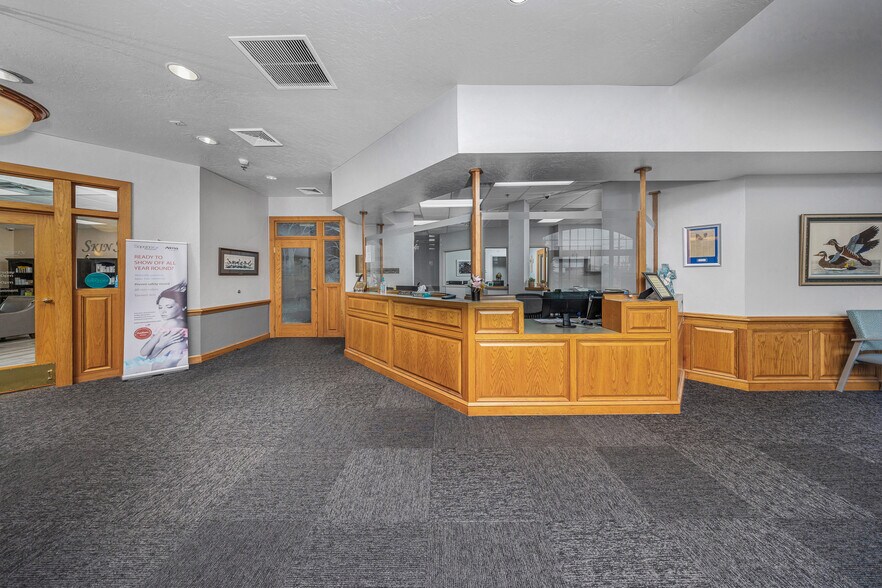 More Photos Of 4920 SW Lee Blvd, Lawton Medical For Lease