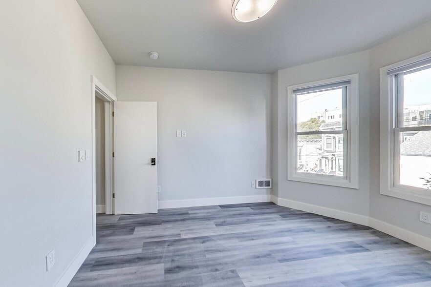More Photos Of 811-815 Oak St, San Francisco Apartments For Sale