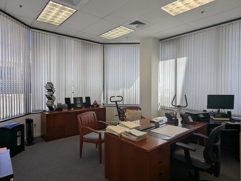 More Photos Of 3 School St, Glen Cove Medical For Sale