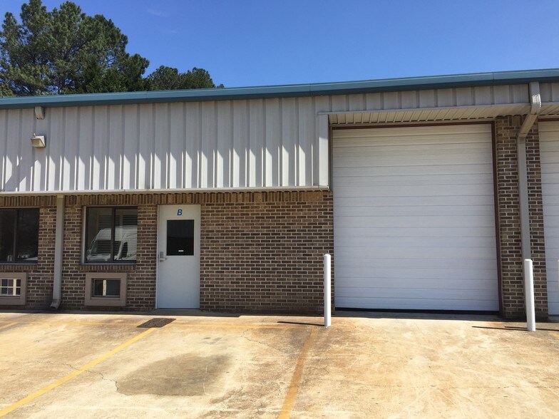 More Photos Of 4064 Nine McFarland Dr, Alpharetta Unknown For Lease