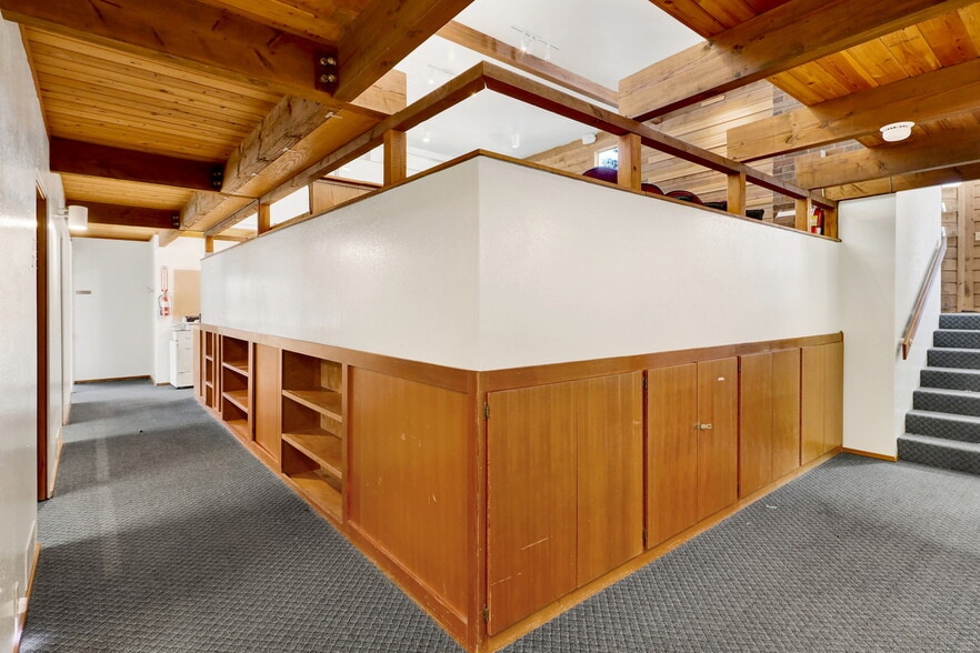 More Photos Of 1100 11th St, Bellingham General Retail For Lease