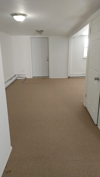 More Photos Of 11148A Lefferts Blvd, South Ozone Park Storefront Retail Residential For Lease