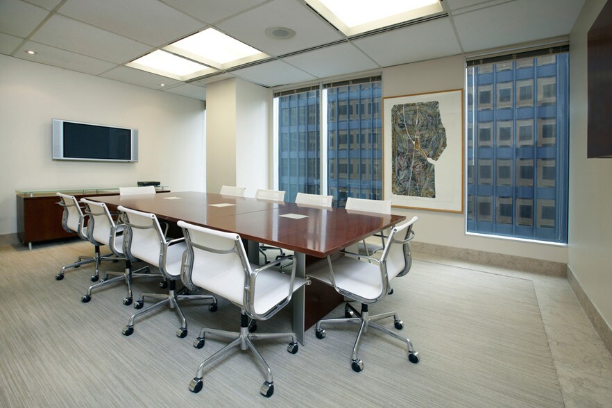 More Photos Of 95 Wellington St W, Toronto Office For Lease