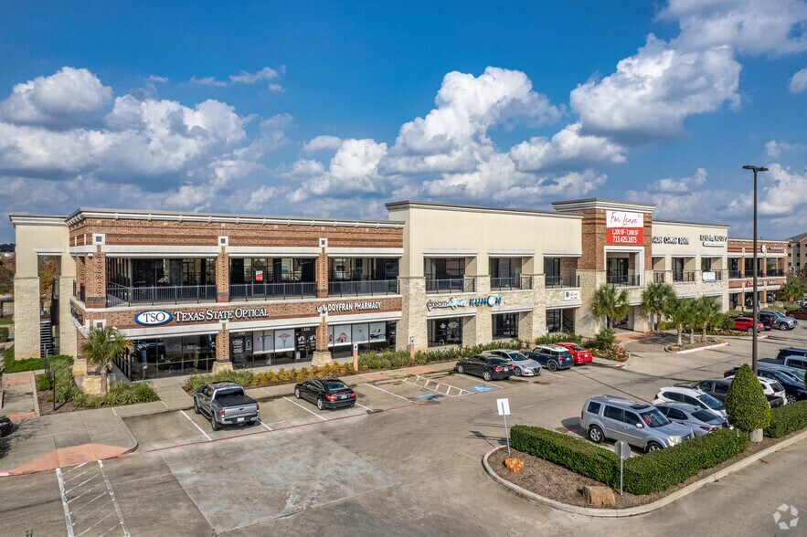 More Photos Of 9701 N Sam Houston Pky, Humble Office For Lease