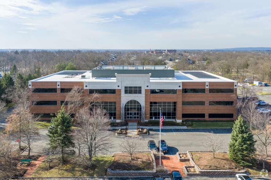 More Photos Of 1150 Route 22 E, Bridgewater Medical For Sale