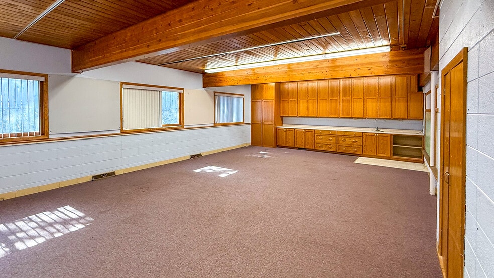 More Photos Of 223 E 5th St, Zumbrota Schools For Sale