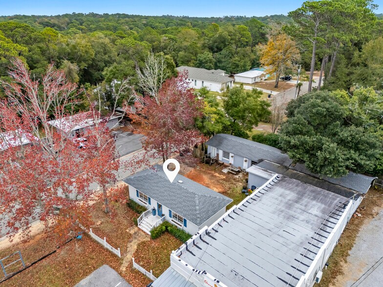 More Photos Of 462 N Section St, Fairhope General Retail For Sale