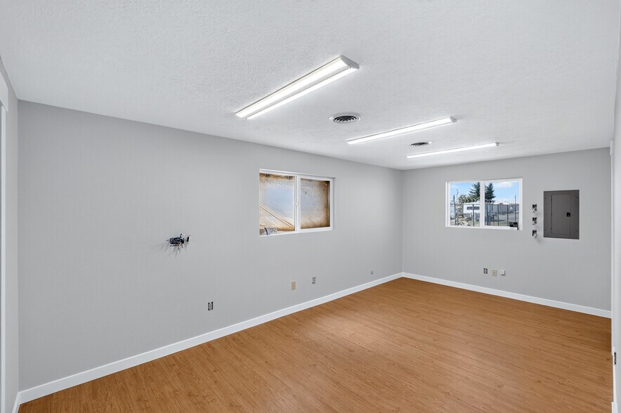 More Photos Of 1612 S Campbell St, Spokane Warehouse For Sale