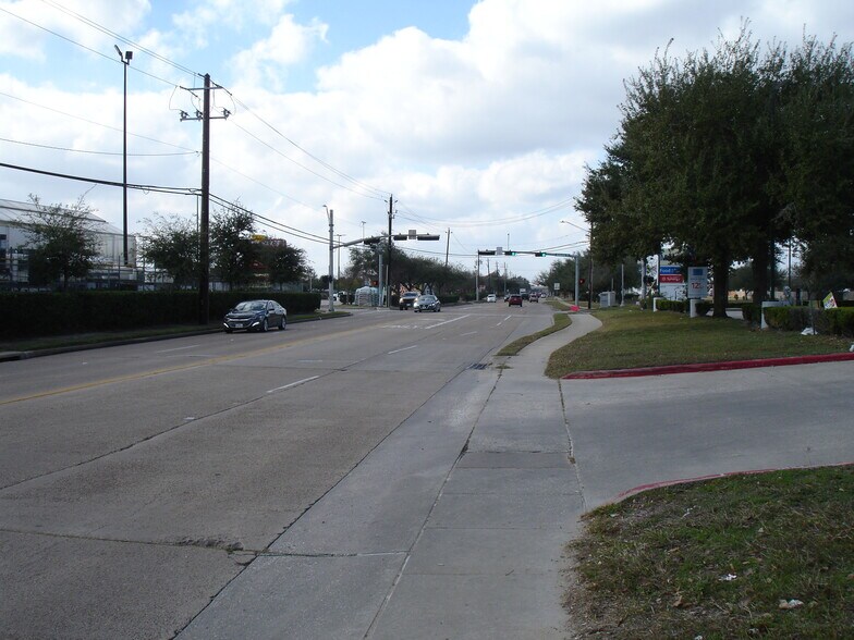 More Photos Of 4205 Pasadena Blvd, Pasadena Land For Sale