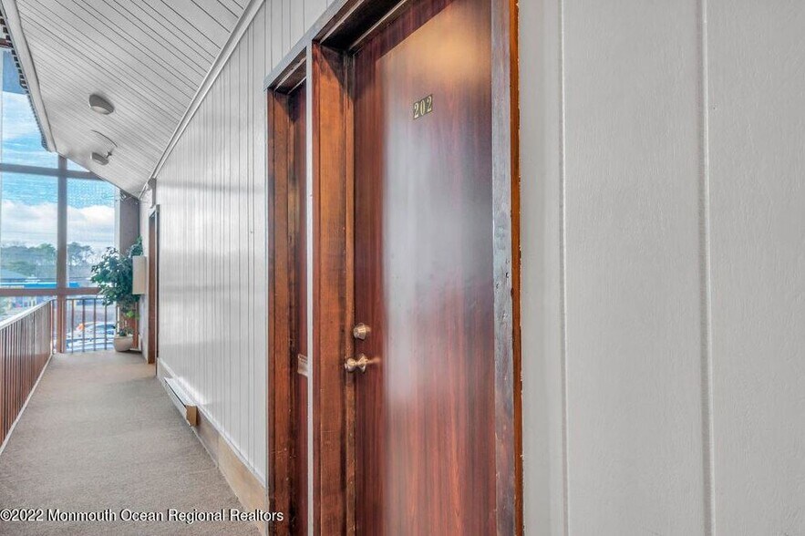 More Photos Of 445 Brick Blvd, Brick Medical For Lease