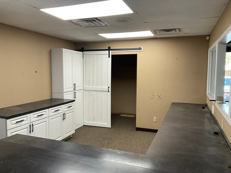 More Photos Of 1409 Kingsley Ave, Orange Park Medical For Sale