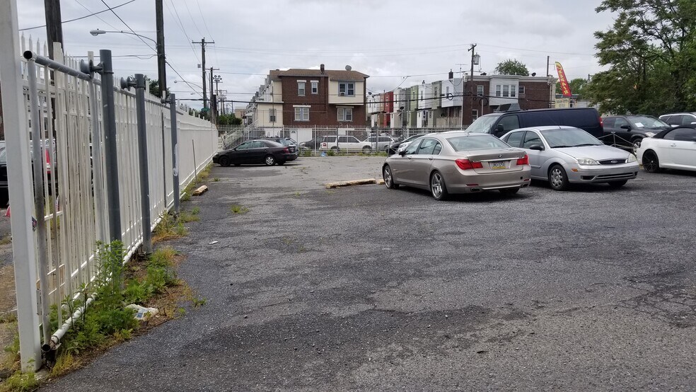 More Photos Of 601 West Ave, Jenkintown Post Office For Sale