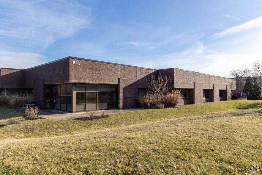 More Photos Of 813 East Gate Dr, Mount Laurel Office For Sale