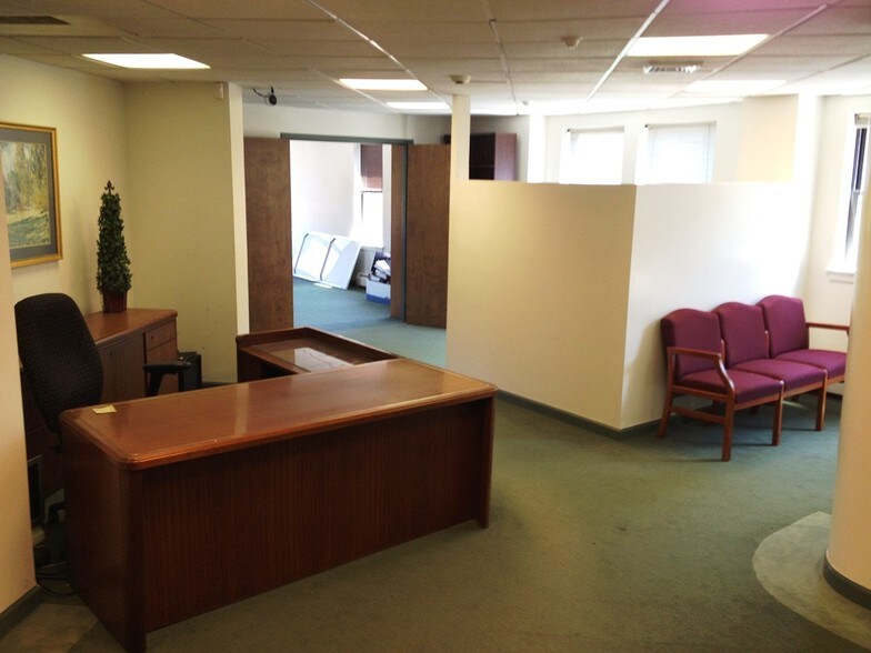 More Photos Of 1 Congress St, Hartford Office For Lease