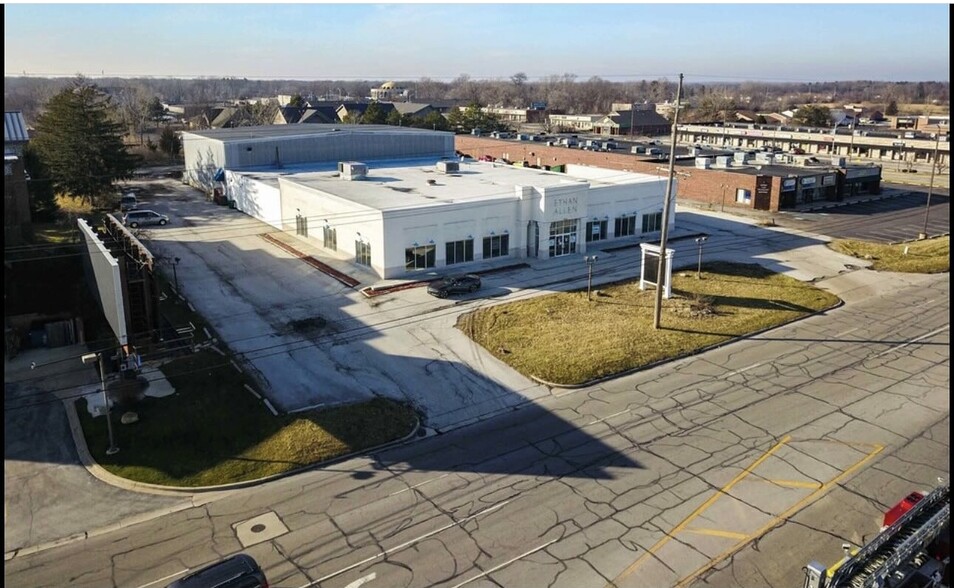 Primary Photo Of 8000 Broadway, Merrillville Freestanding For Lease