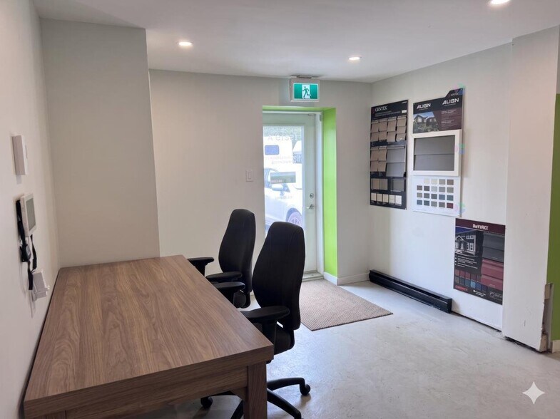 More Photos Of 15925 Rue Notre-Dame E, Montréal Light Manufacturing For Sale