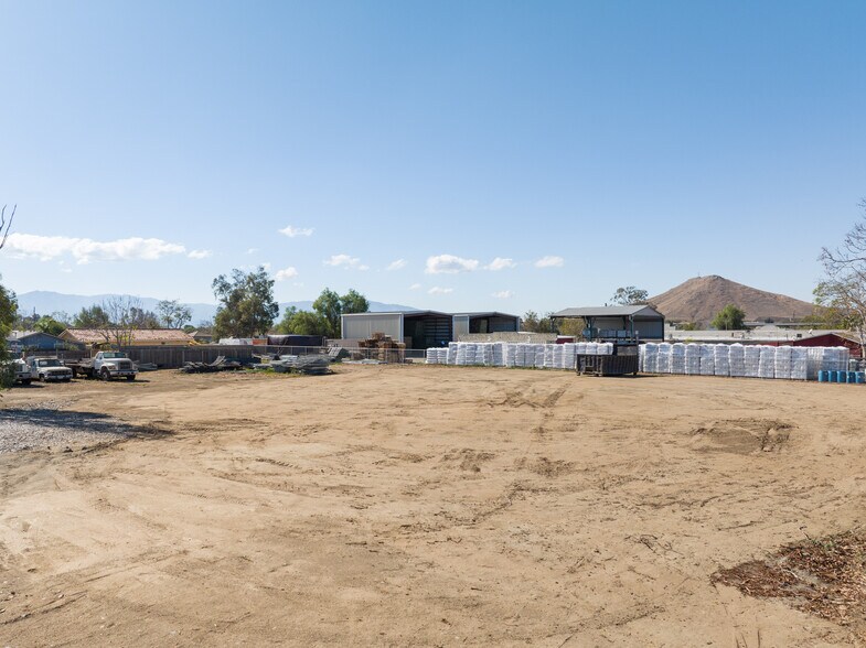 More Photos Of 1100 6th St, Norco Land For Sale