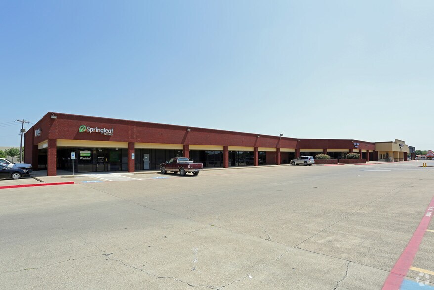 More Photos Of 503-601 N Highway 77, Waxahachie Unknown For Lease