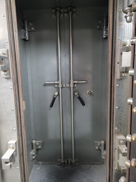 More Photos Of 1760 W Florida Ave, Hemet Freestanding For Sale