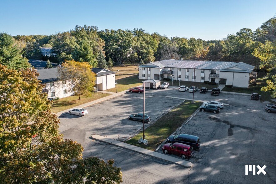 Primary Photo Of 70 N Lester St, White Cloud Apartments For Sale