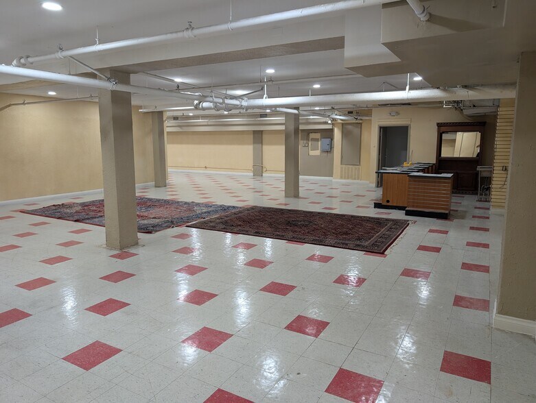 More Photos Of 6717-6719 Pacific Blvd, Huntington Park Storefront For Lease