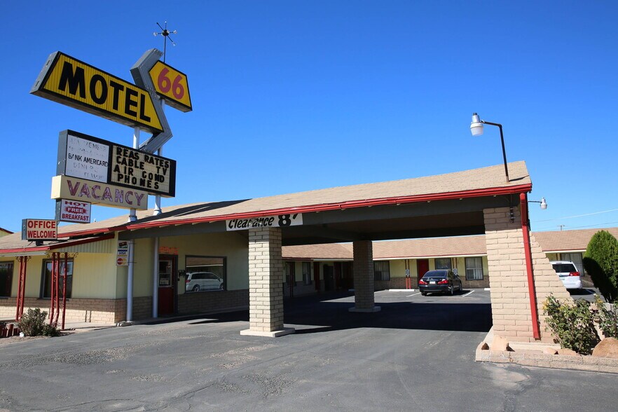 More Photos Of 2101-2105 Navajo Blvd, Holbrook Hospitality For Sale