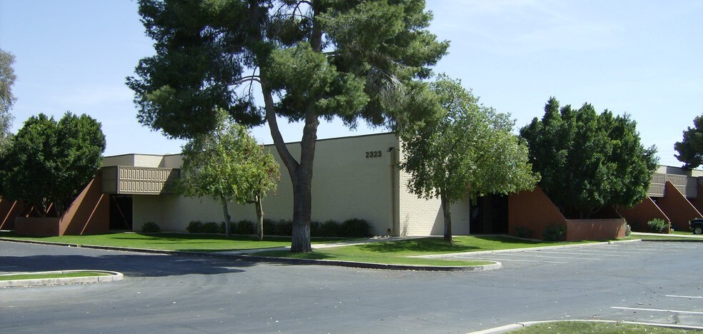 Primary Photo Of 2323 E Magnolia St, Phoenix Warehouse For Lease