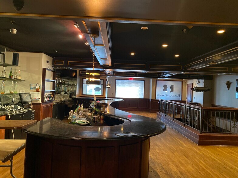 More Photos Of 101 Ward St, Paterson General Retail For Lease