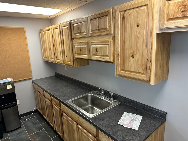 More Photos Of 375 Bay Rd, Queensbury Medical For Lease