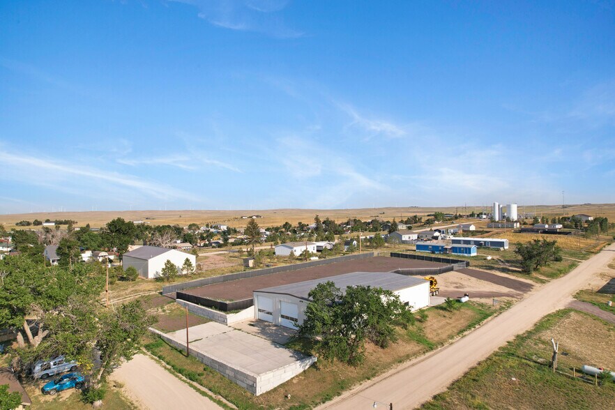 More Photos Of 600 Sioux Ave, Simla Manufacturing For Sale