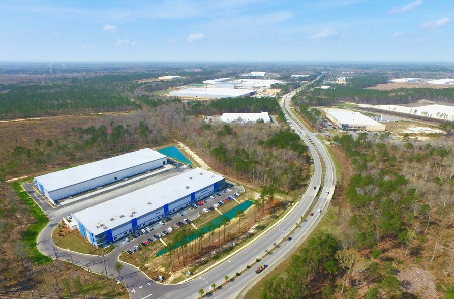 More Photos Of 8351 Palmetto Commerce Pky, Ladson Warehouse For Lease