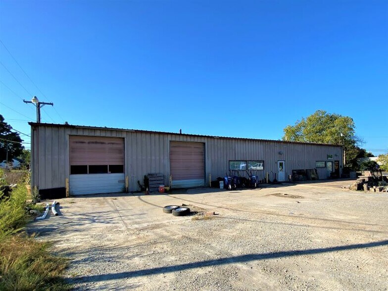 More Photos Of 160 Glaser St, Fairborn Flex For Sale