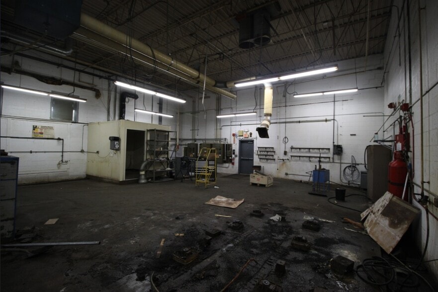 More Photos Of 235-257 Ormond St, Rochester Manufacturing For Sale