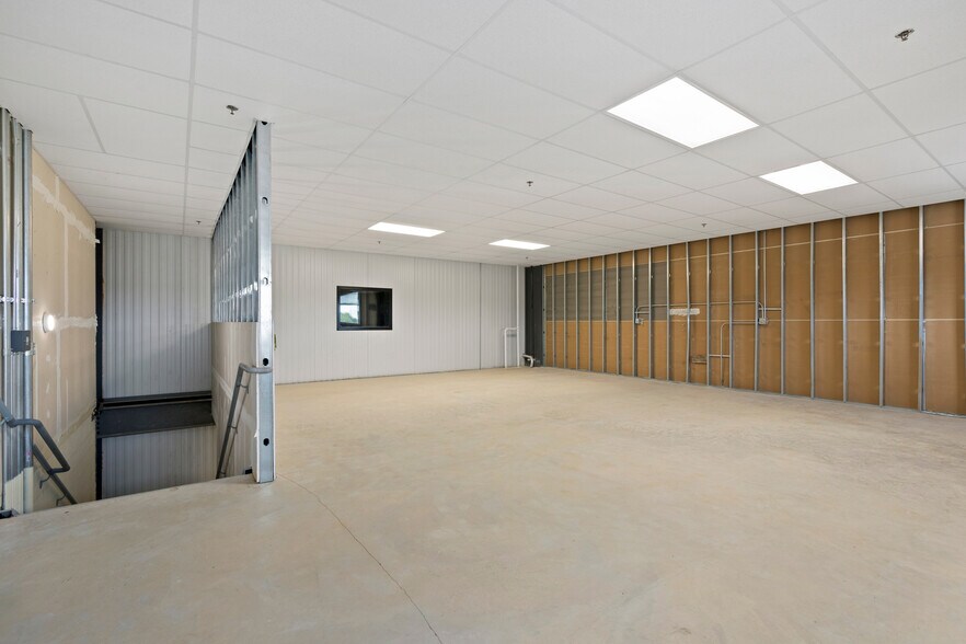 More Photos Of 9342 SE Loop 410, San Antonio Refrigeration Cold Storage For Sale