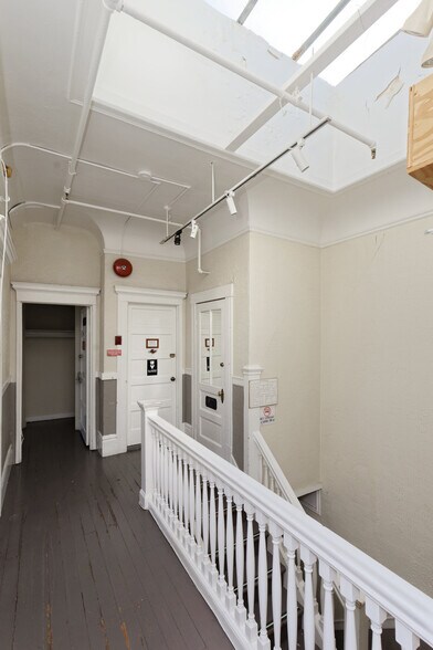 More Photos Of 1659-1665 Haight St, San Francisco Hotel For Lease