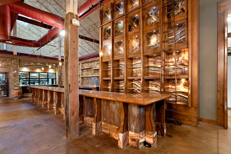 More Photos Of 5869 S Alkire St, Littleton Freestanding For Lease