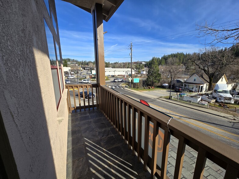 More Photos Of 406-412 E Main St, Grass Valley Office For Lease
