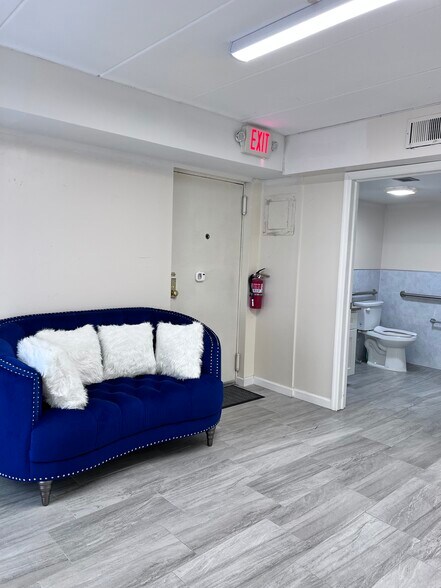 More Photos Of 12215 25th Rd, Flushing Specialty For Sale